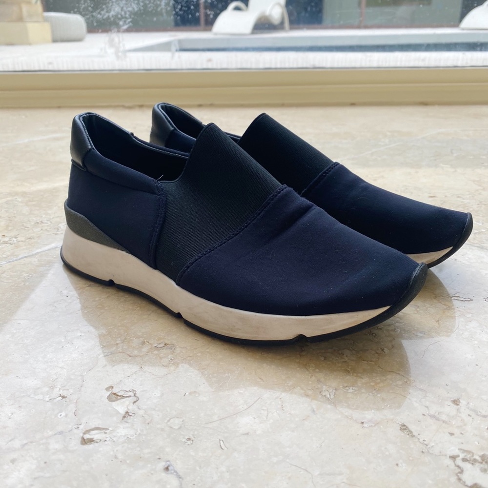 Vince sneakers